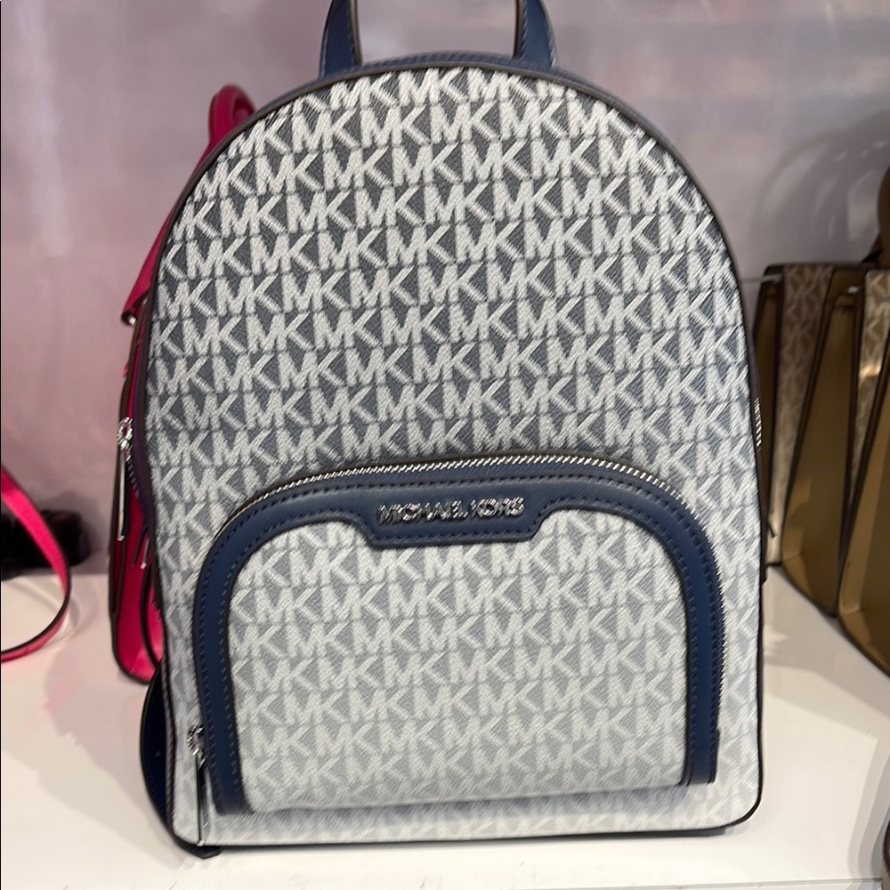 Michael Kors Jaycee Medium Ombré Signature Logo Backpack
Navy 
NWT